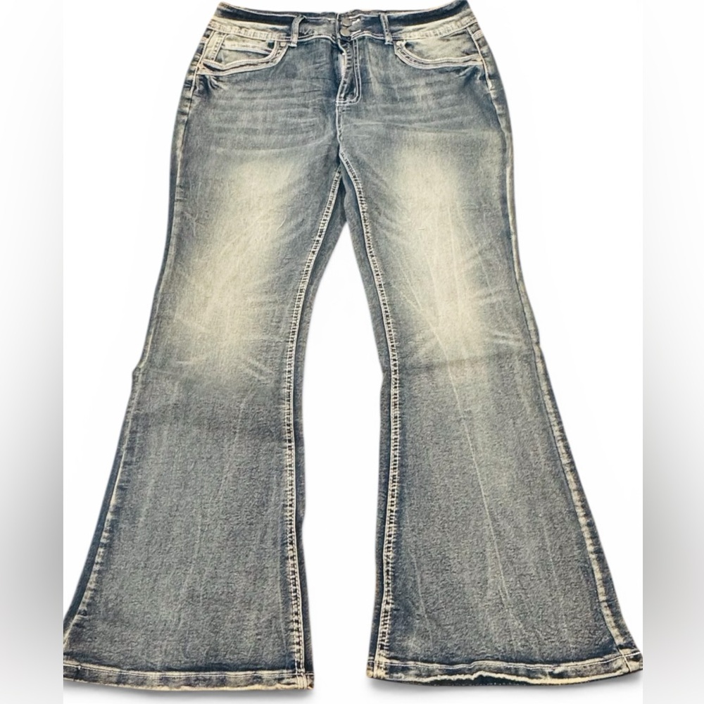 NWT Womens Flared Jeans - Light Blue Wash